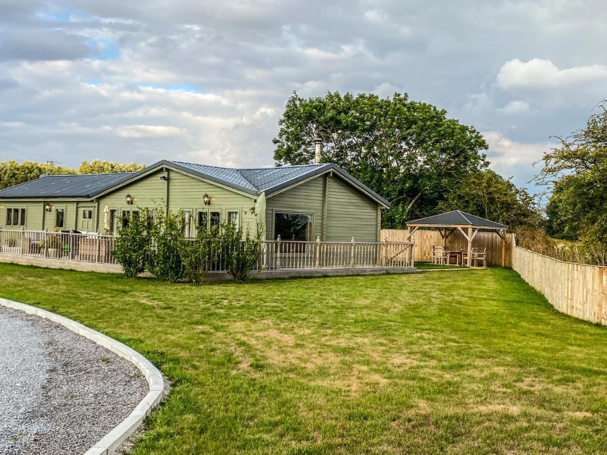 Beautiful 3-Bed Luxury Private Lodge In York Extérieur photo
