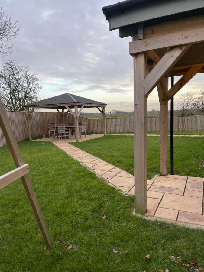 Beautiful 3-Bed Luxury Private Lodge In York Extérieur photo